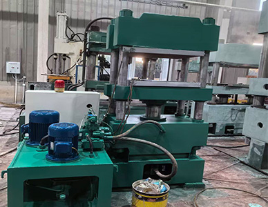 1773647758576573.jpg 液压机翻新1.jpg